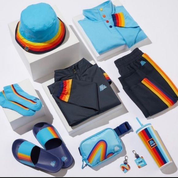 🦄 ALDI MENS 2 Pair Low Cut White Fan Socks Sz 6 - 12  2023 CAPSULE COLLEC… - Picture 5 of 5